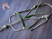 Load image into Gallery viewer, Halter - Parada