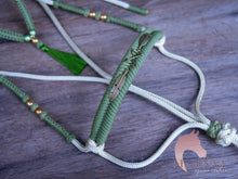 Load image into Gallery viewer, Halter - Parada