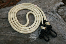 Load image into Gallery viewer, Reins - Champagne Noir